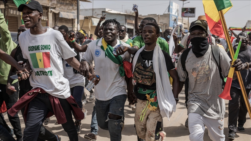 Sénégal : Poursuite des manifestations suite à décision controversée de reporter les élections