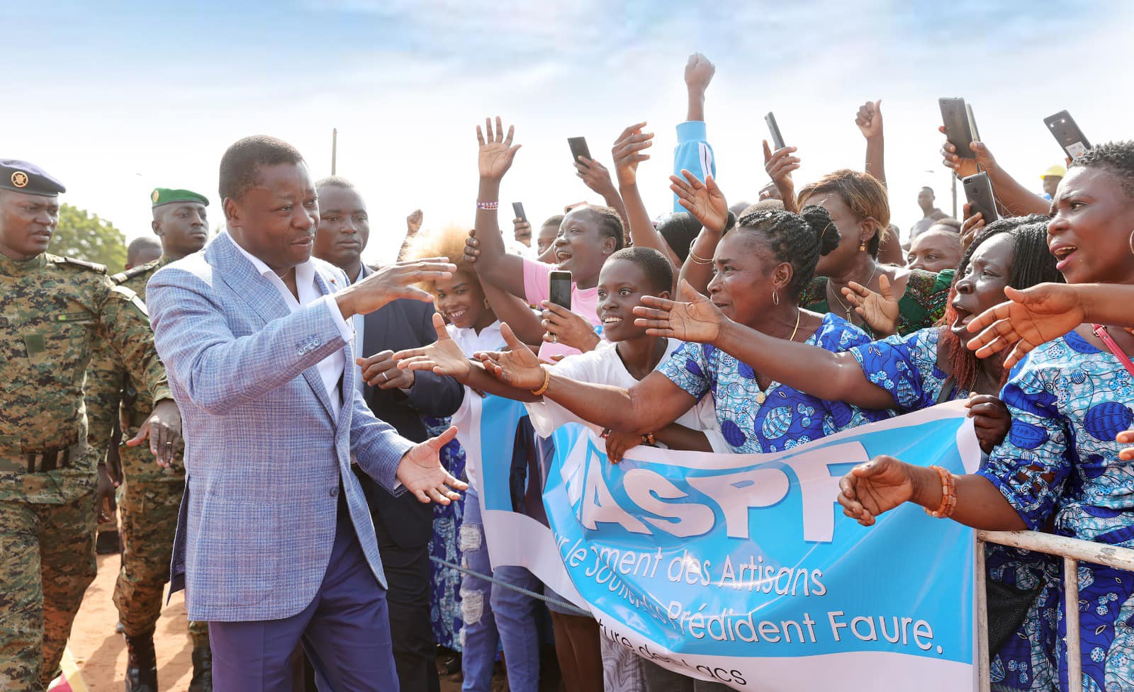 Togo : Le Président Faure Essozimna Gnassingbé applaudit à Aného, pour le premier séminaire gouvernemental de l&rsquo;année 2024