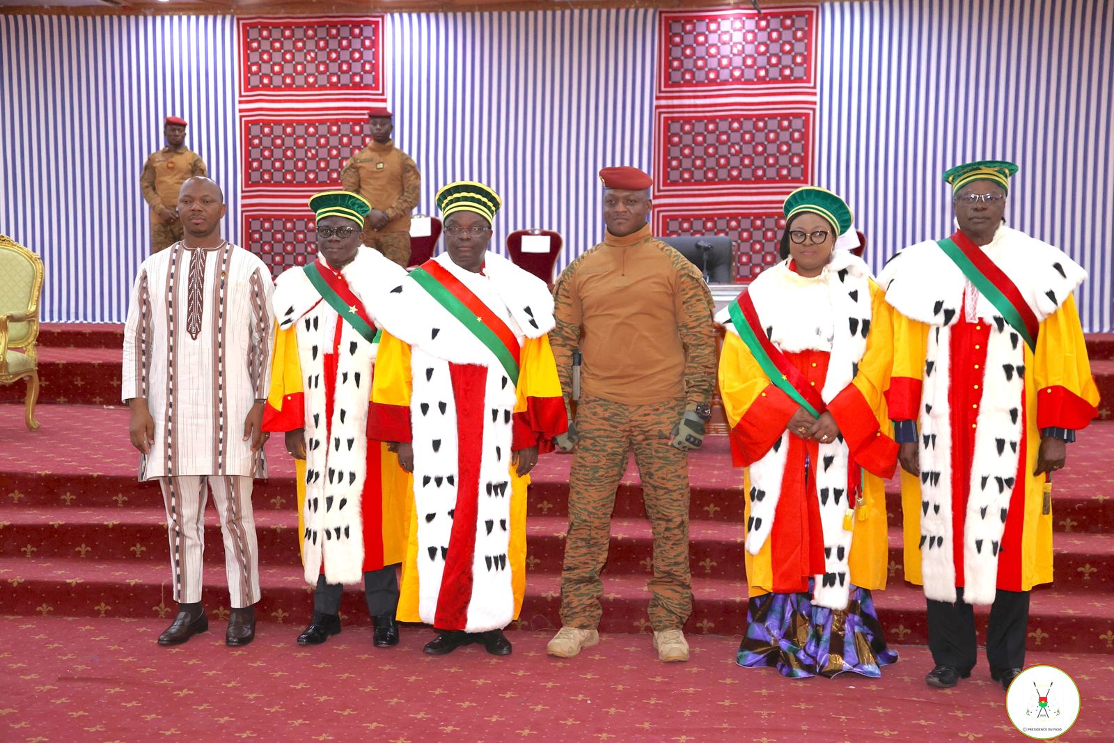 Burkina Faso : Prestation de serment des nouveaux membres du Conseil Constitutionnel sous la présidence du Capitaine Ibrahim Traoré