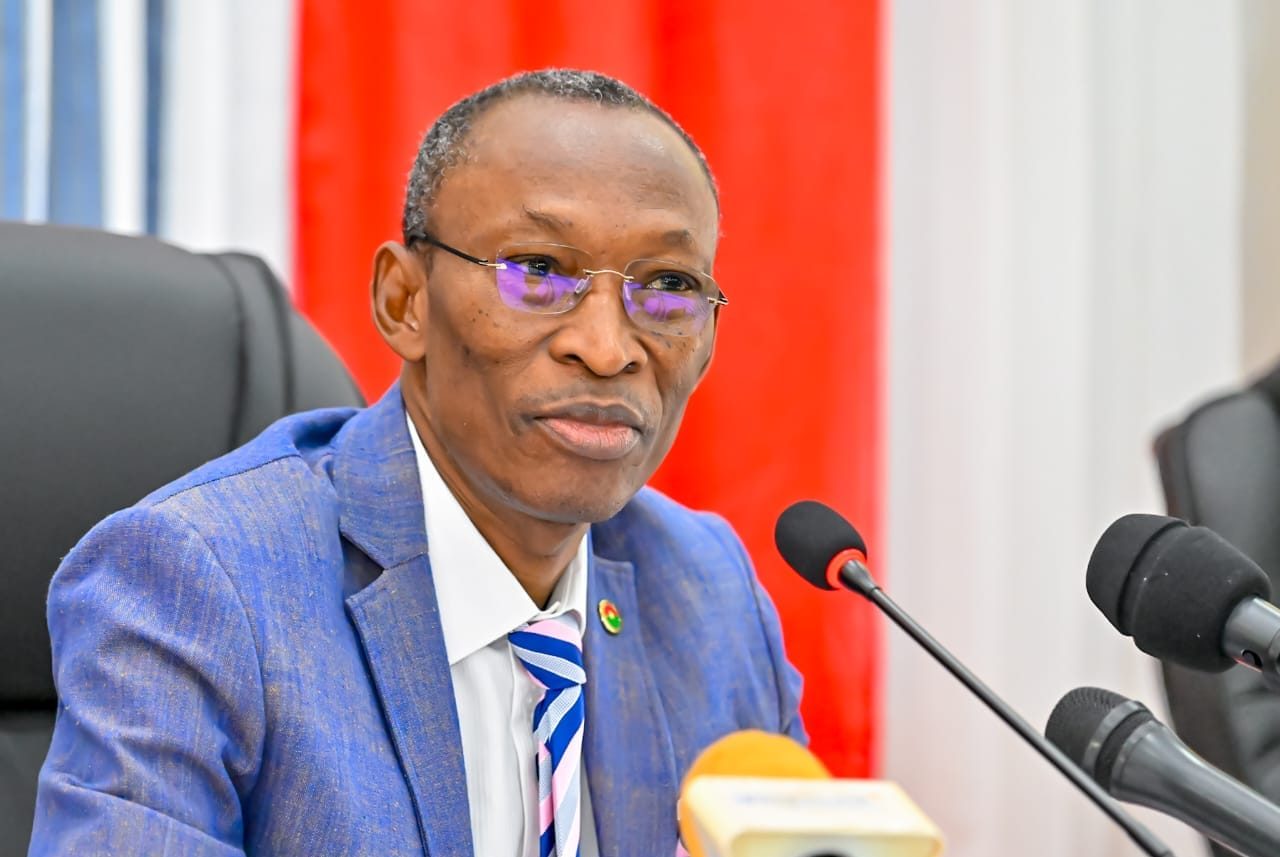 Burkina Faso : Le Premier Ministre Apollinaire Kyélem de Tambèla appelle à l&rsquo;union des efforts pour l&rsquo;éducation de Base au sein de l&rsquo;AES