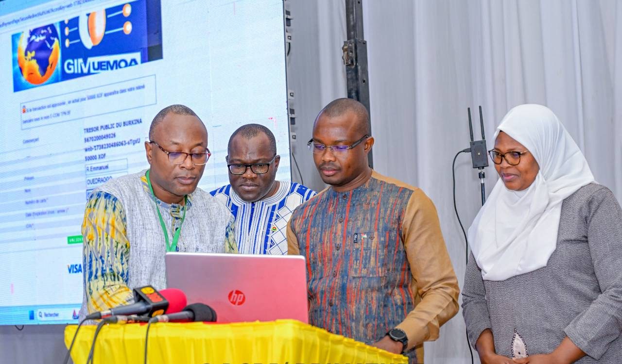 Burkina Faso : Lancement de la plateforme FASO ARZEKA pour moderniser les paiements numériques en présence du PM Rimtalba Jean Emmanuel Ouédraogo