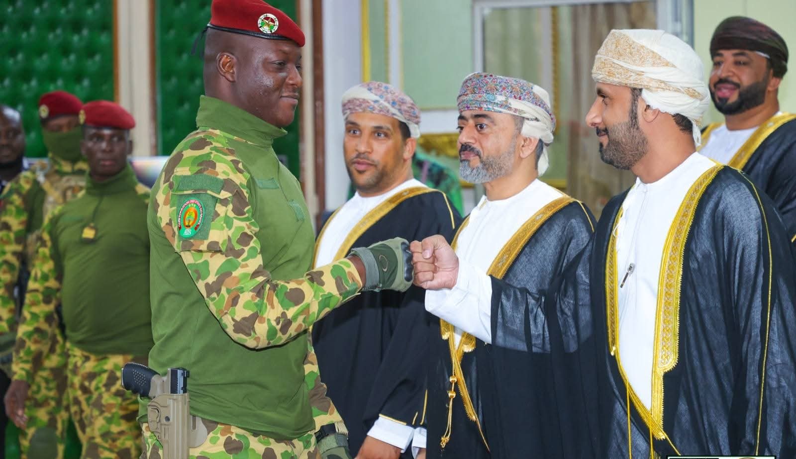 Burkina Faso : Le Président Ibrahim Traoré reçoit le Président du Fonds souverain du Sultanat d’Oman