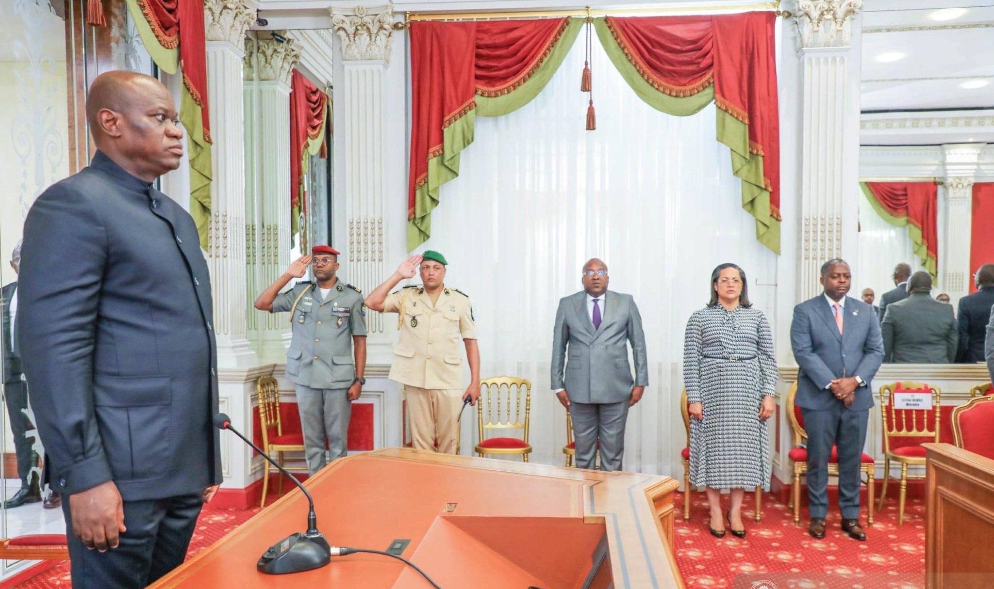 Gabon : Le Président Brice Clotaire Oligui Nguema interpelle les acteurs du pétrole pour prévenir un conflit social