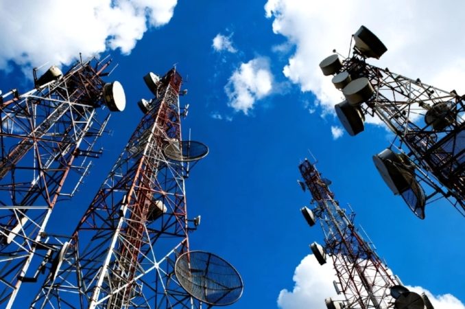 géants des télécoms