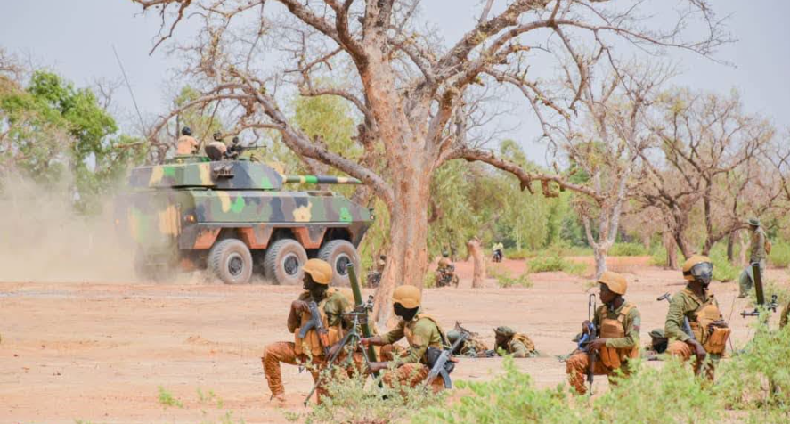 Burkina Faso : Plus de 400 terroristes neutralisés, l&rsquo;armée frappe fort dans le Liptako et la Sirba