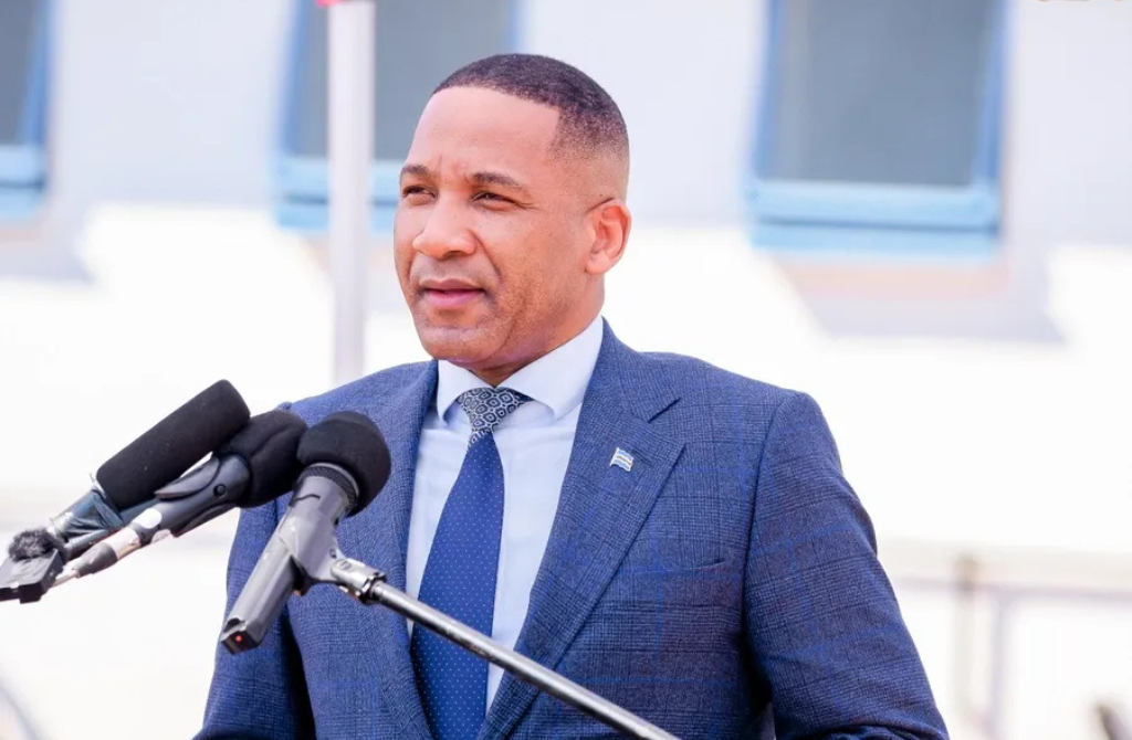 Botswana : Quand le Président Duma Boko mise sur la jeunesse pour bâtir la renaissance d&rsquo;un pays émergent.